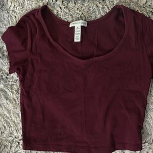 **NEVER WORN** womens ambiance apparel olive ole burgundy crop top size medium